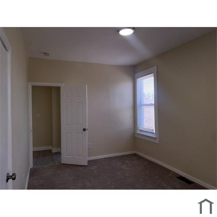 2500 W Fayette St